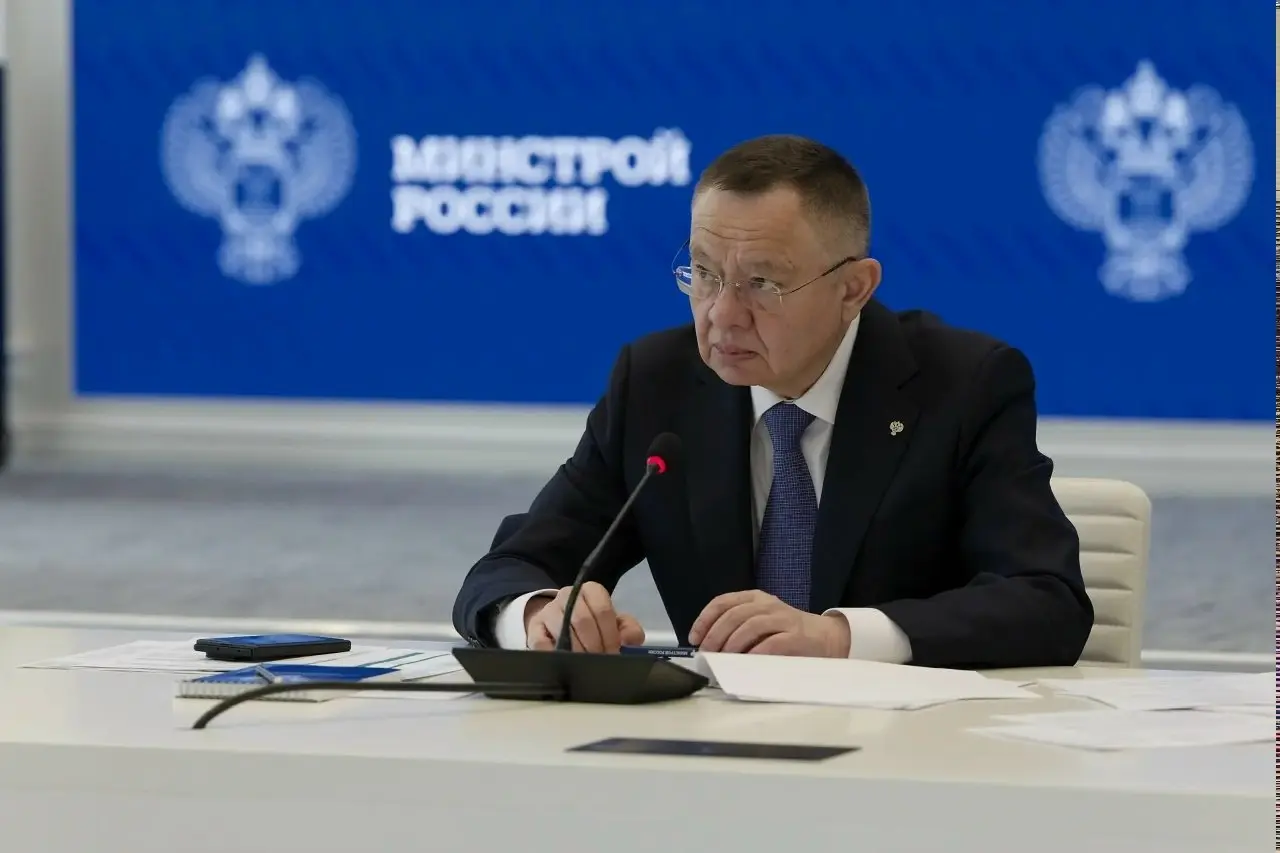 В Минстрое России обсудили ход реконструкции очистных сооружений в Бурятии
В Министерстве строительства и ЖКХ РФ под председательством Главы ведомства Ирека Файзуллина состоялось совещание, посвященно... | Сетка — социальная сеть от hh.ru