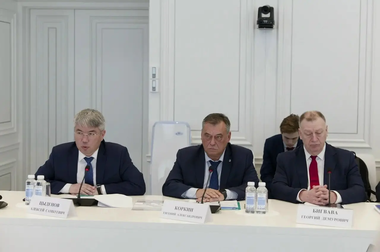В Минстрое России обсудили ход реконструкции очистных сооружений в Бурятии
В Министерстве строительства и ЖКХ РФ под председательством Главы ведомства Ирека Файзуллина состоялось совещание, посвященно... | Сетка — социальная сеть от hh.ru