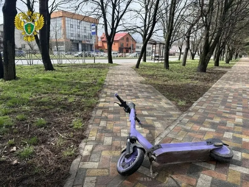 🛴Прокуратура Ставрополя выявила нарушения в работе сервисов аренды электросамокатов
Прокуратура Октябрьского района провела проверку кикшеринговых компаний в Ставрополе | Сетка — социальная сеть от hh.ru