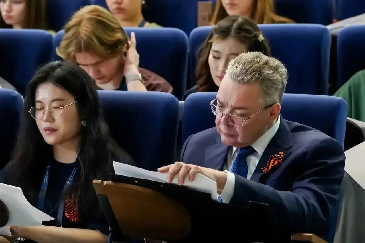 ✍️Ставропольцы проверяют свои знания по военной истории России
Сегодня проходит акция «Диктант Победы» | Сетка — социальная сеть от hh.ru
