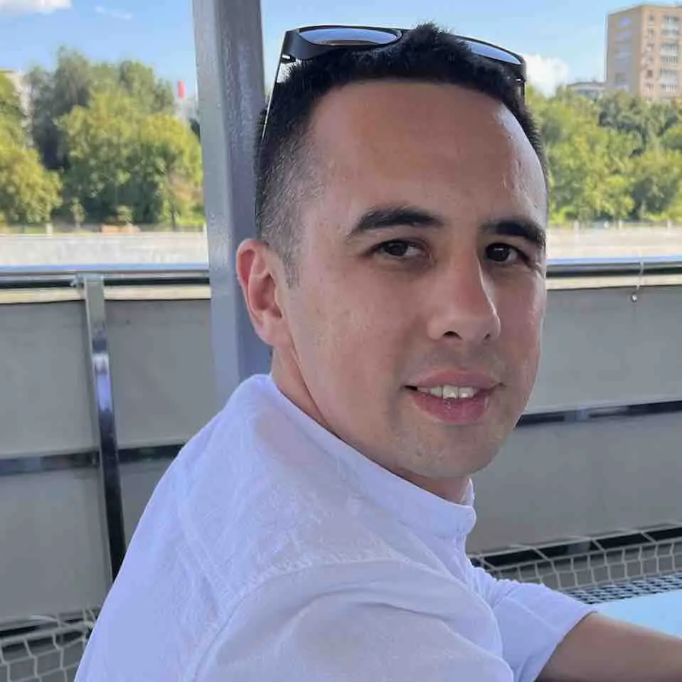Радик Рахметов