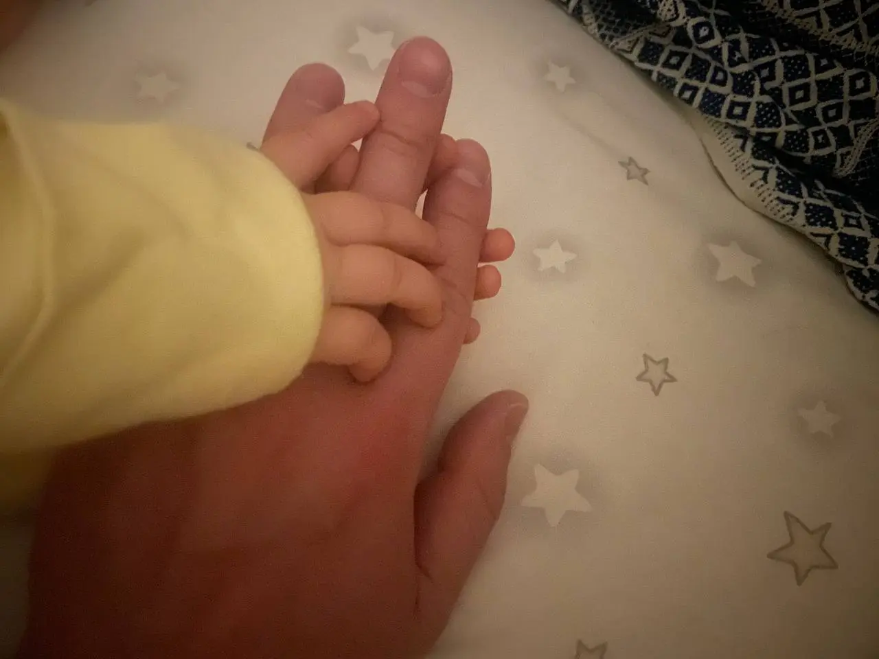 Я нарушил главную заповедь любого эксперта
Хотя нет, поправочка! Главную заповедь любого эксперта, который зарабатывает на своих соцсетях, а не просто ведёт личный дневник👇
Регулярность контента
Самое... | Сетка — социальная сеть от hh.ru