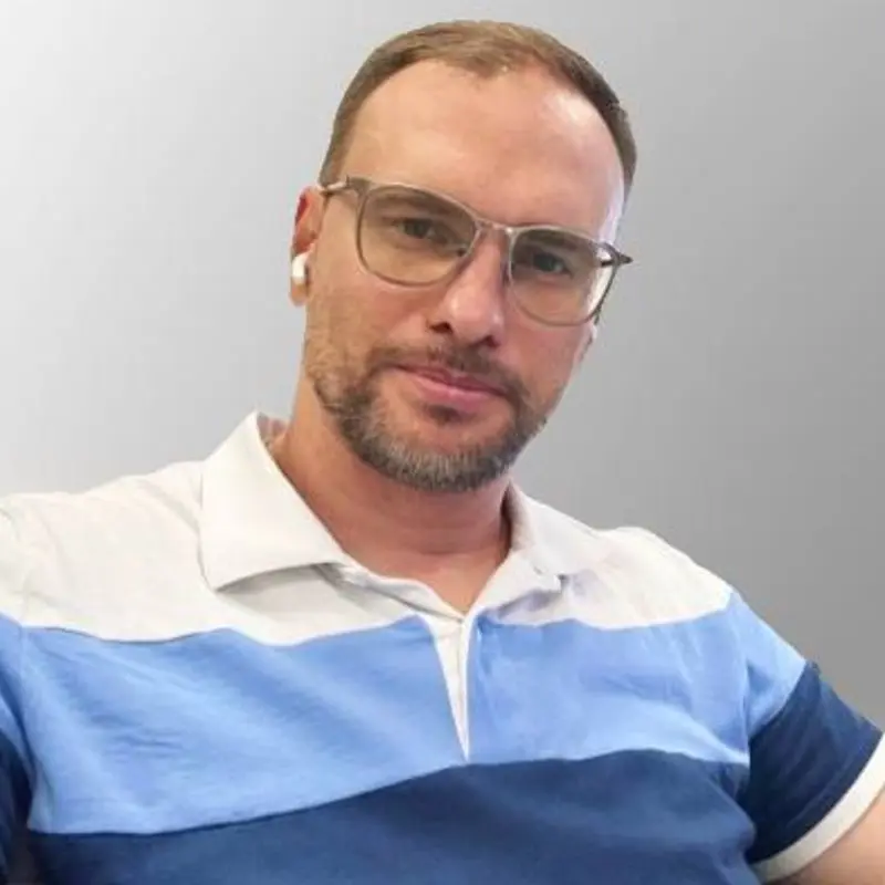 Антон Довженко