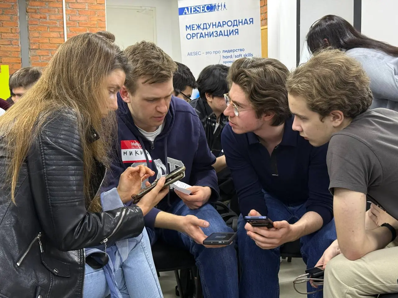 Шесть лет назад я пробралась в ИТМО под видом участника мероприятия — просто хотела посмотреть место, куда собиралась поступать
А в этот четверг собрала сценарий и провела там мероприятие на 80+ челов... | Сетка — социальная сеть от hh.ru