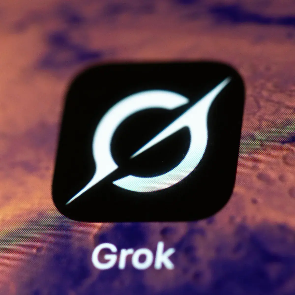 Чатбот Grok вызывает опасения по поводу мер защиты психического здоровья:
Недавнее исследование выявило тревожные результаты о чатботе ИИ Элонa Маска, Grok 4 | Сетка — социальная сеть от hh.ru