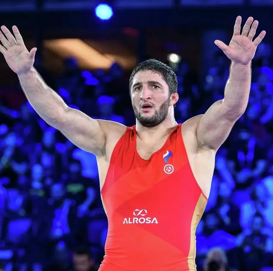 Садулаев завоевал золото ЧЕ по вольной борьбе впервые с 2020 года
#Россия #Спорт #Чемпион #Европа #Золото #Садулаев | Сетка — социальная сеть от hh.ru