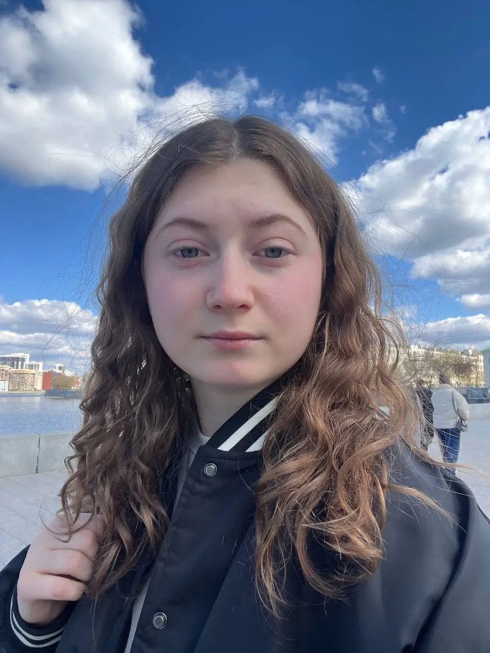 была в Екатеринбурге
финальный ивент сезона (для меня) прошел в столице Урала, так что щас поделюсь впечатлениями
поесть, попить
я не особо где была, но чуть рекомендаций будет📚кофейня DUO, такой фенс... | Сетка — социальная сеть от hh.ru