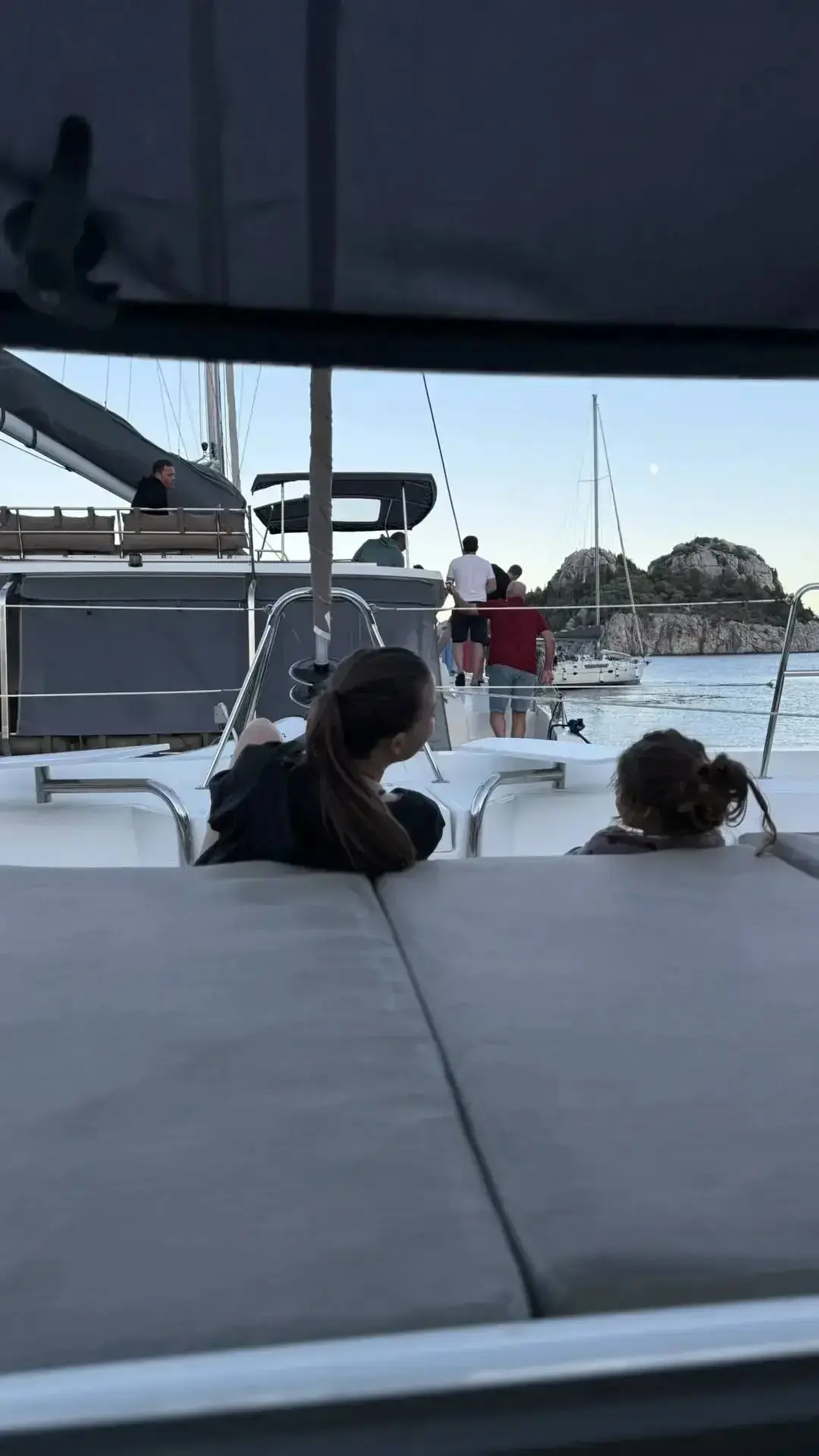 Октябрь. Сейшелы. Экспедиция за здравым смыслом ⛵🏗️
В октябре иду под парусом на Сейшелы | Сетка — социальная сеть от hh.ru