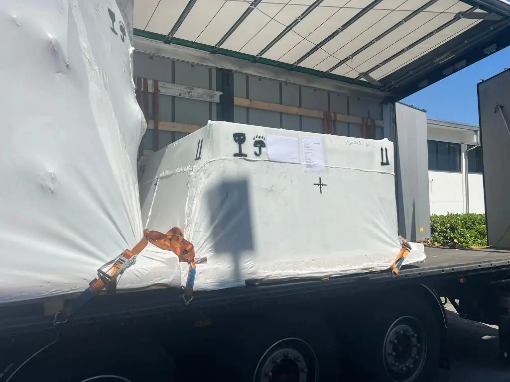 ⭐ ПЕРЕВОЗКА ЛИНИИ ДЛЯ РОЗЛИВА МОЛОЧНОЙ ПРОДУКЦИИ
🟩 Организовали перевозку оборудования (🍶линия по розливу молочной продукции) из 🇮🇹Италии в 🇷🇺Россию | Сетка — социальная сеть от hh.ru