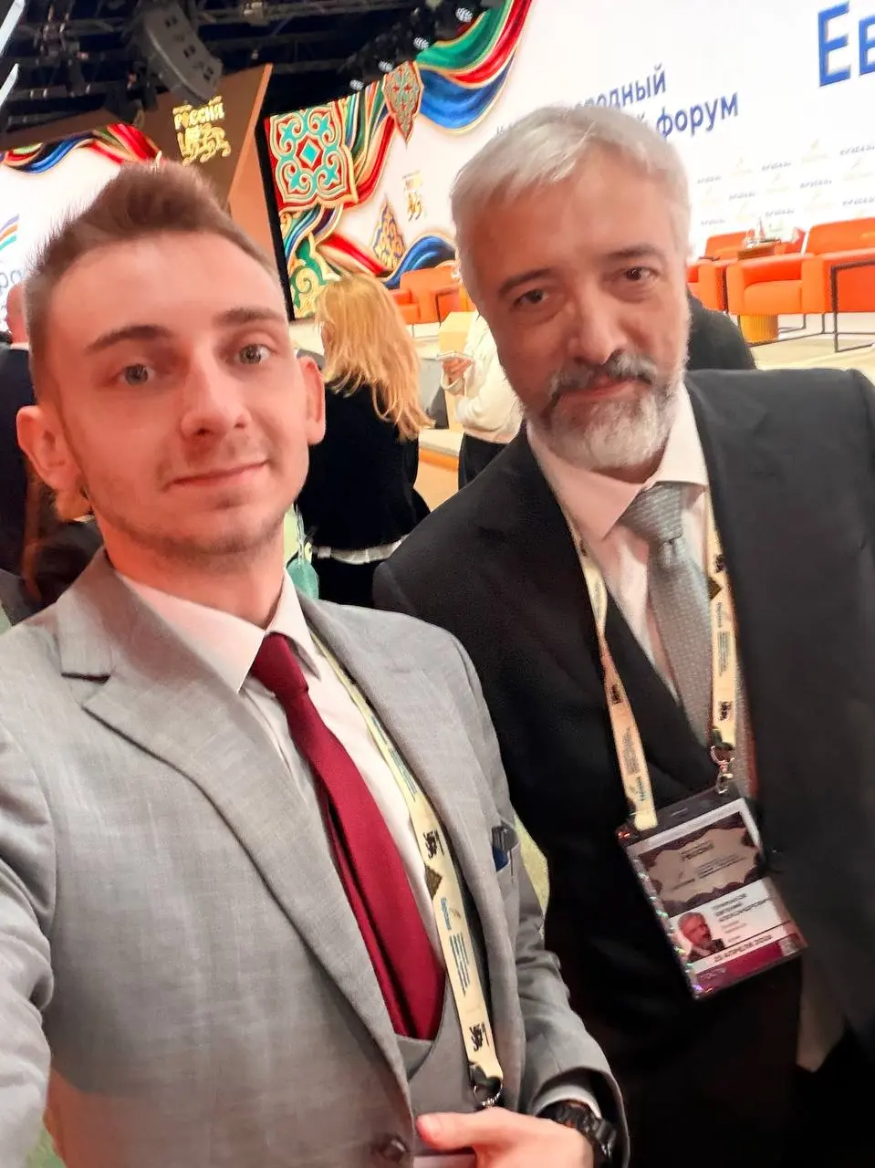 ✅ Только традиционные ценности!
🌍 Сегодня я стал почётным гостем на важном международном форуме «Евразия — территория традиционных ценностей»!
🇷🇺 Форум собрал в Национальном центре «Россия» более 600 ... | Сетка — социальная сеть от hh.ru