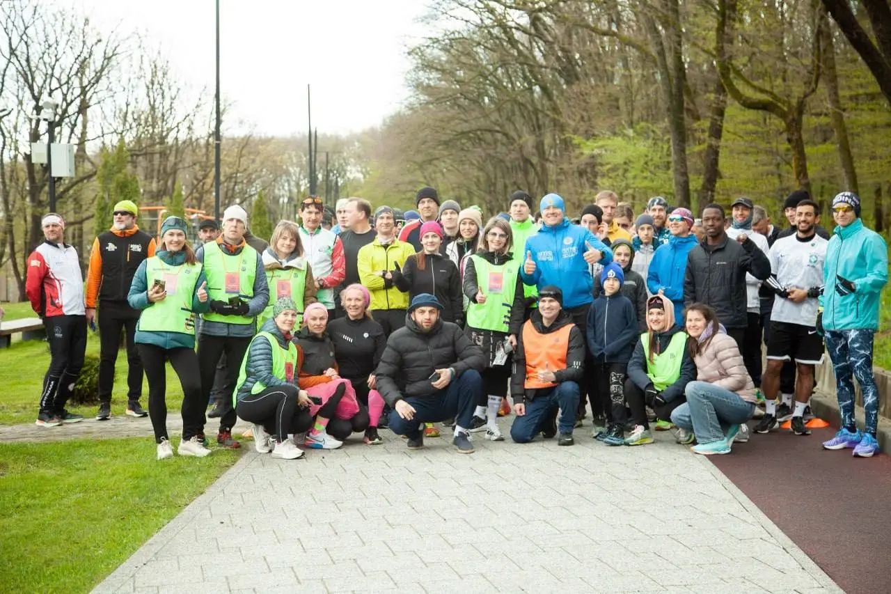 🏃‍♂️ В Ставрополе стартовали еженедельные субботние забеги на Комсомольском пруду
В минувшую субботу, 25 апреля, на Комсомольском пруду прошел первый забег проекта «5 вёрст» | Сетка — социальная сеть от hh.ru
