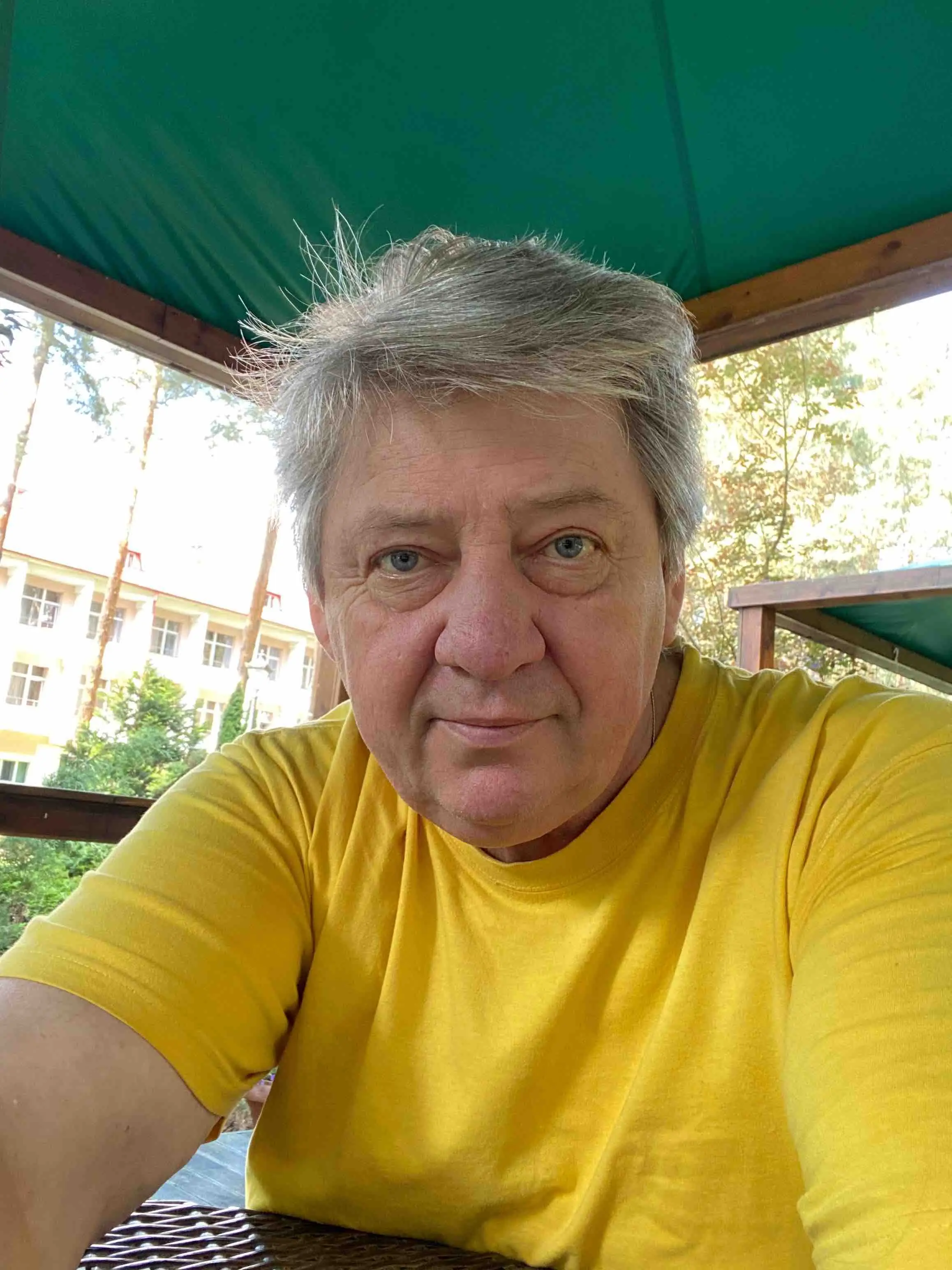 Александр Рождественский