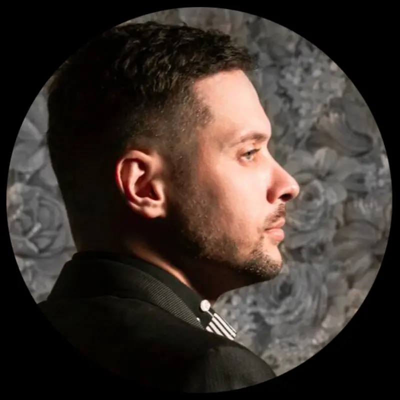 Николай Тарасов