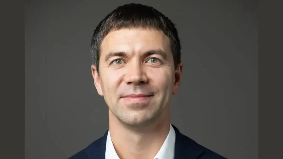 Павел Дмитриев перешел из «Яндекса», где занимал позицию руководителя группы продаж рекламы организациям госсектора, в коммерческий блок VK (занимается продажей рекламных возможностей, а также продукт... | Сетка — социальная сеть от hh.ru