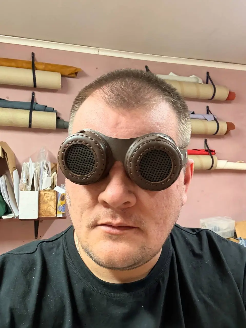 Вчера посетил одно из самых крутых по мне мест в Сочи - кожевенная мастерская | Сетка — социальная сеть от hh.ru