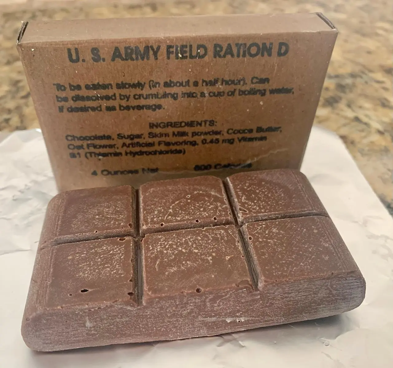 Кейс «Ration D»: Шоколад как наказание
#хисторикобл
История с шоколадом Hershey’s — пожалуй, самый честный пример в истории, когда продукт испортили из соображений прикладной задачи
В 1937 году капита... | Сетка — социальная сеть от hh.ru