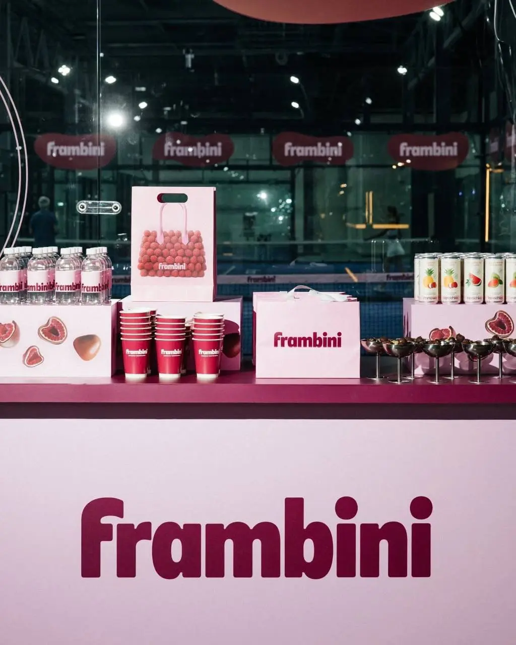 Коллаборация дня: Frambini x First Padel Club
Первый брендированный корт Frambini и First Padel Club открылся в Москве. Frambini, в целом, взяли курс на коллаборации | Сетка — социальная сеть от hh.ru
