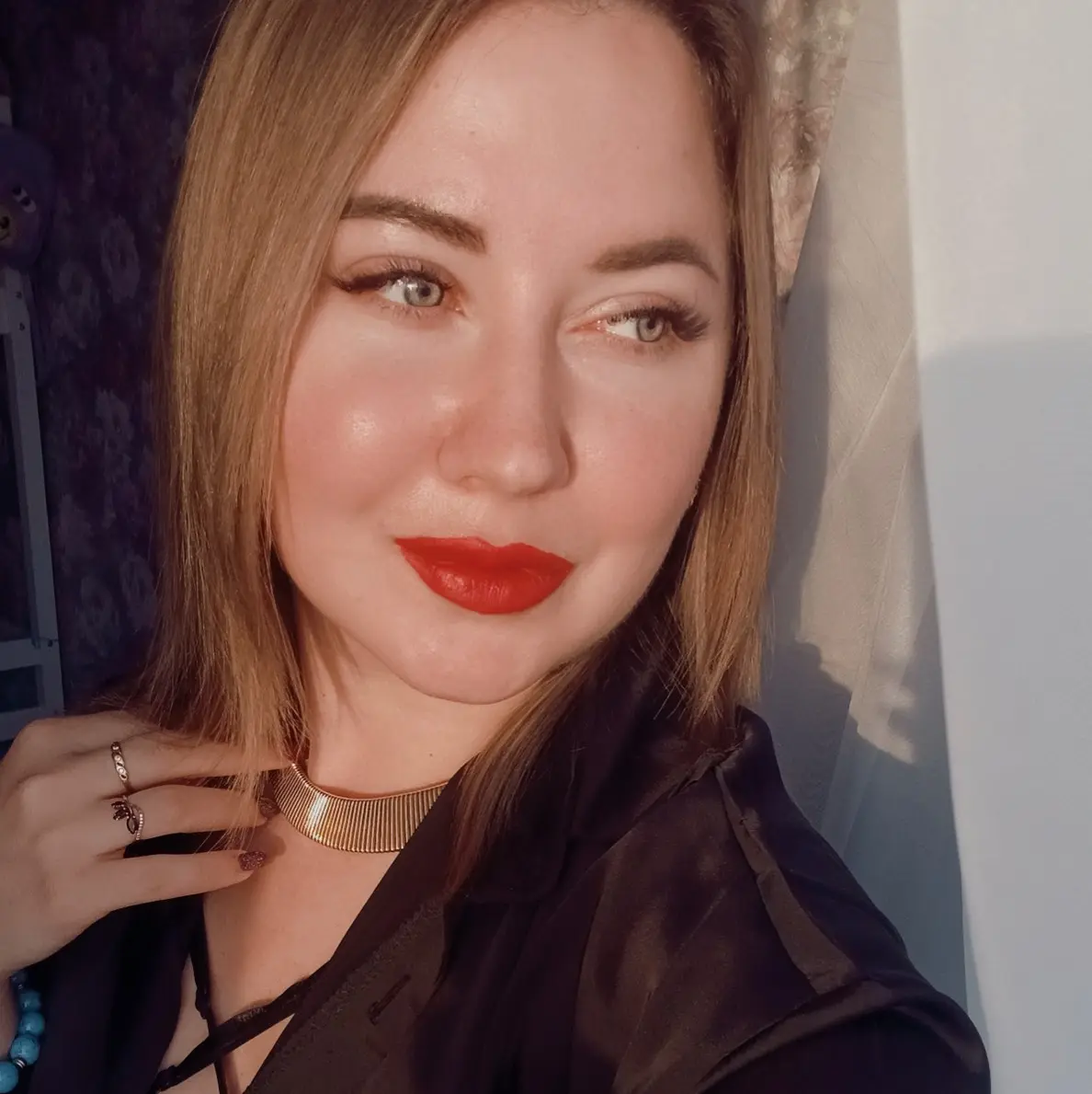 Елена Михайлова