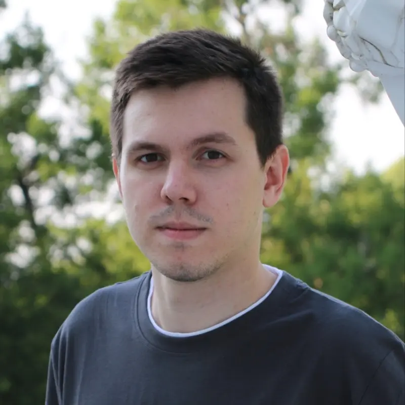 Александр Макаров