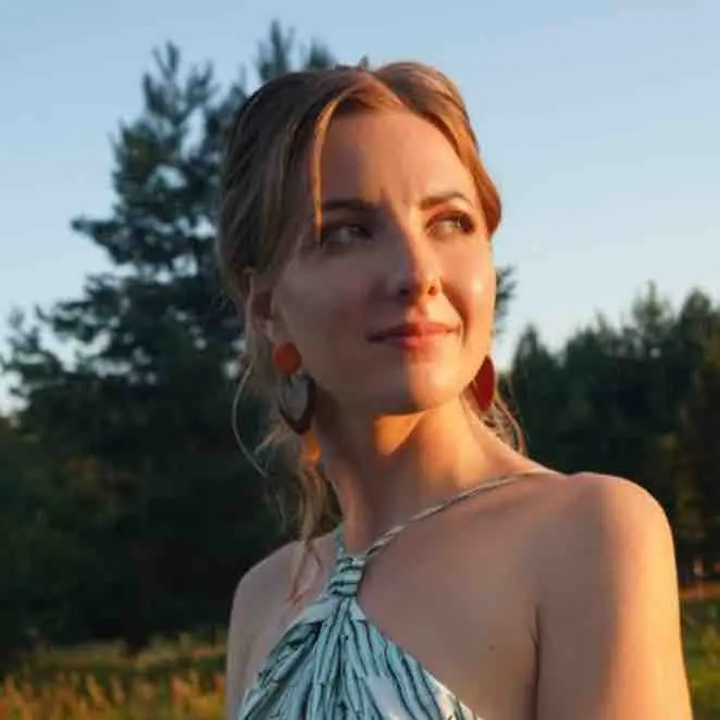Анна Мельникова