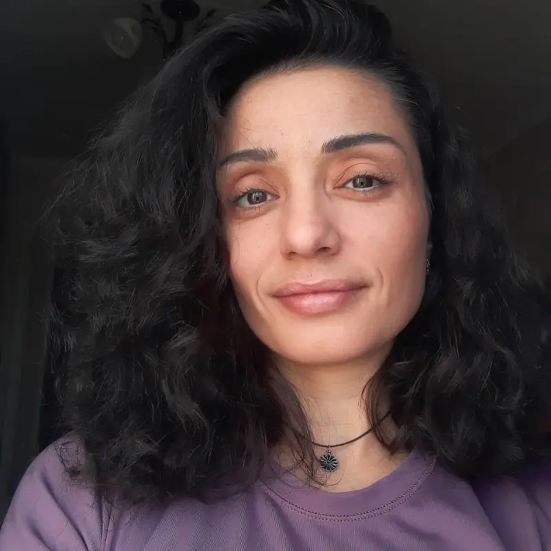 KAMILA RAKHIMOVA | Сетка — социальная сеть от hh.ru
