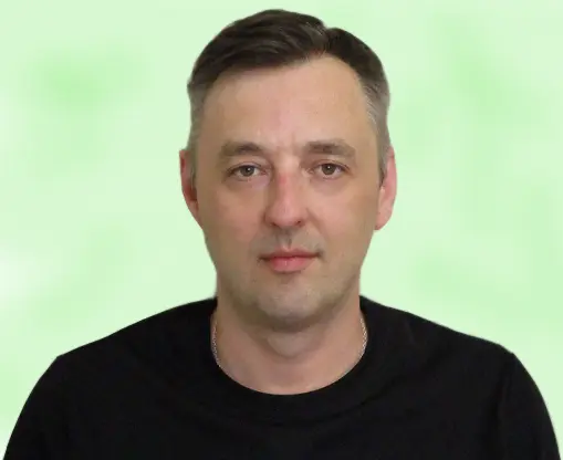 Дмитрий Лавров