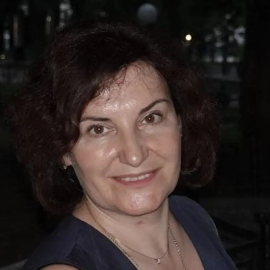 Лариса Сенина