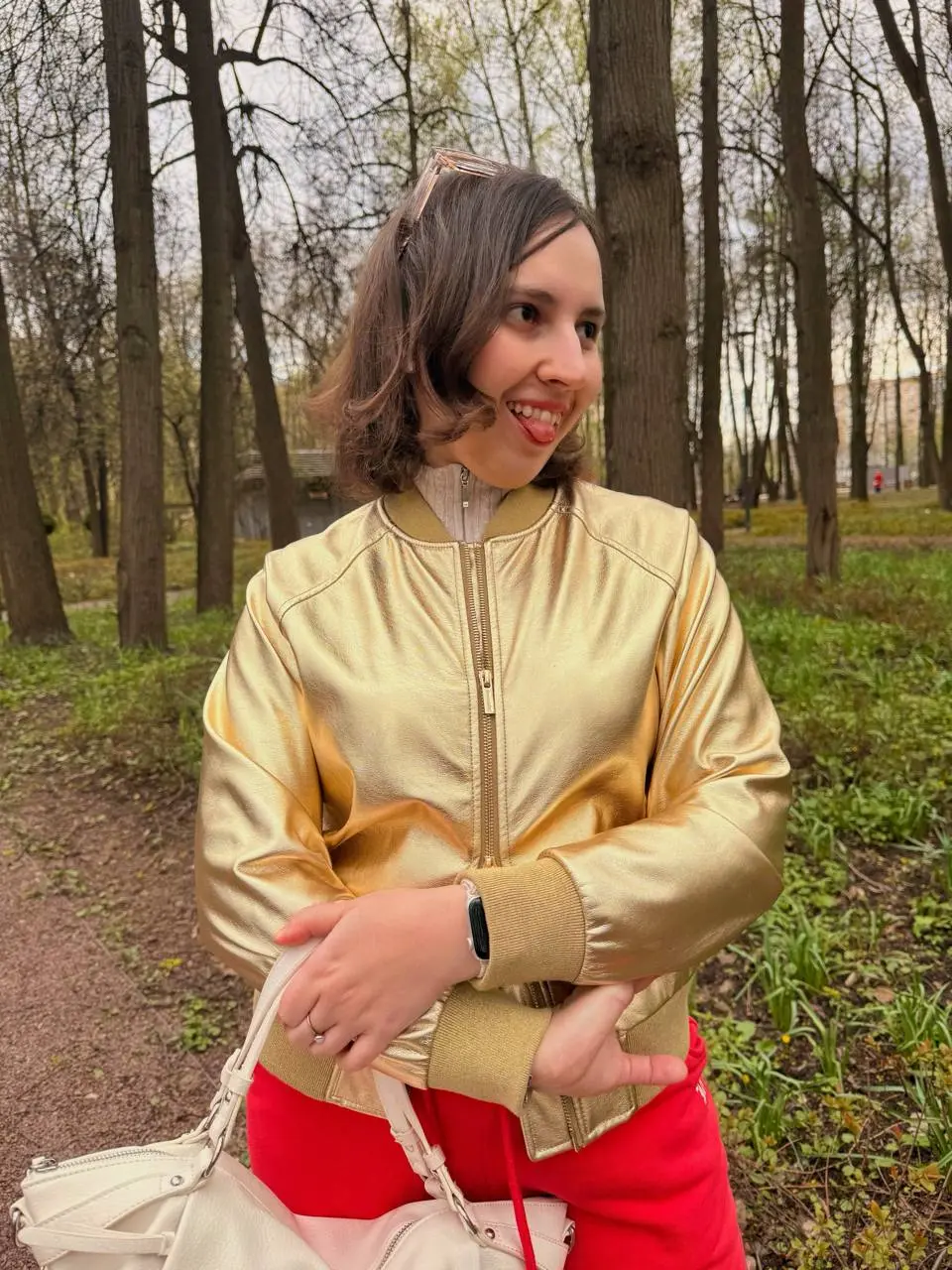 Разбавим дизайн всяким будничным обыденным еххее💖
# | Сетка — социальная сеть от hh.ru