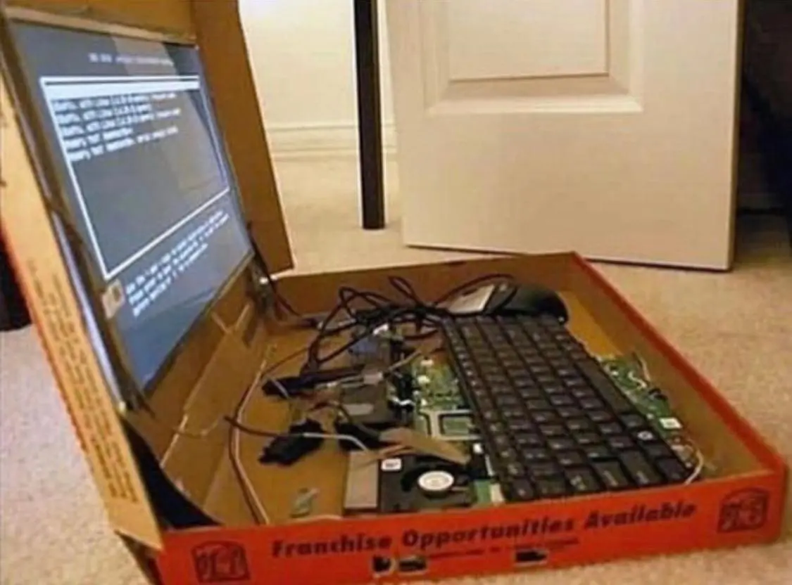 ноутбук у devops-ов
#IT
😂 ПМ 💬 MAX 🛍 Другие каналы
В этом посте были ссылки, но мы их удалили по правилам Сетки | Сетка — социальная сеть от hh.ru