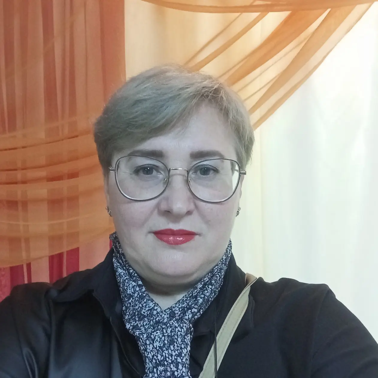 Елена Макарова