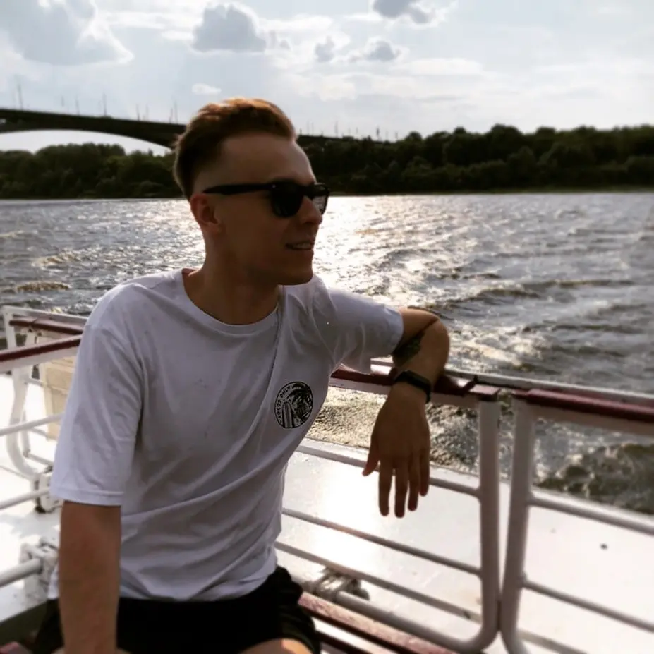 Александр Заев