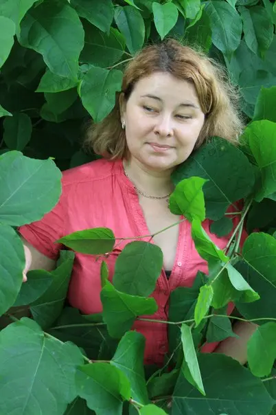 Анна Теплова
