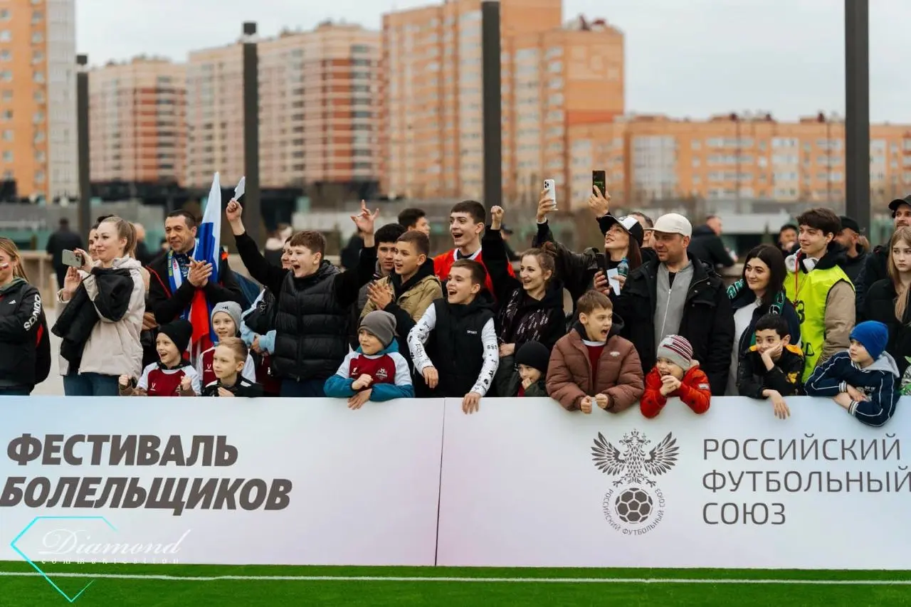 Фестиваль болельщиков при поддержке ЯПей
Проект был реализован в рамках матчей сборной России:
— 27 марта, Краснодар — Россия vs Никарагуа
— 31 марта, Санкт-Петербург — Россия vs Мали
В рамках фестива... | Сетка — социальная сеть от hh.ru