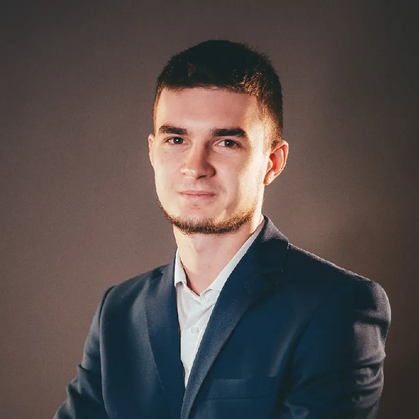 Дмитрий Латышов