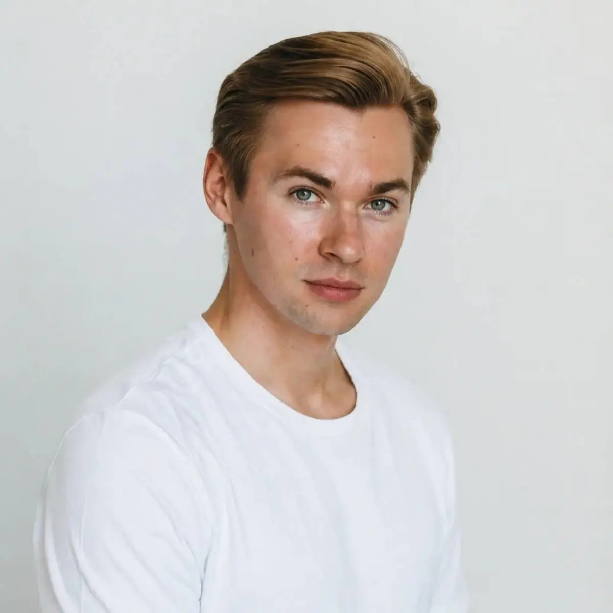 Dmitriy Strizhak | Сетка — социальная сеть от hh.ru