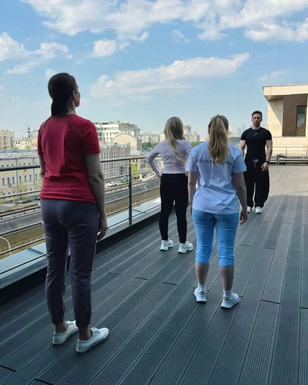 Делимся первым фотоотчетом с утренней зарядки☀️ | Сетка — социальная сеть от hh.ru