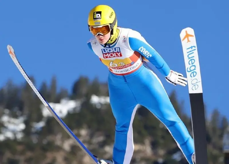 ⛷ Идём на спортивный фестиваль Кубок Победы на Воробьёвых горах 9 мая
💰Вход свободный
Вас ждут международные соревнования по прыжкам на лыжах с трамплина после открытия обновлённого К-75, выступления ... | Сетка — социальная сеть от hh.ru