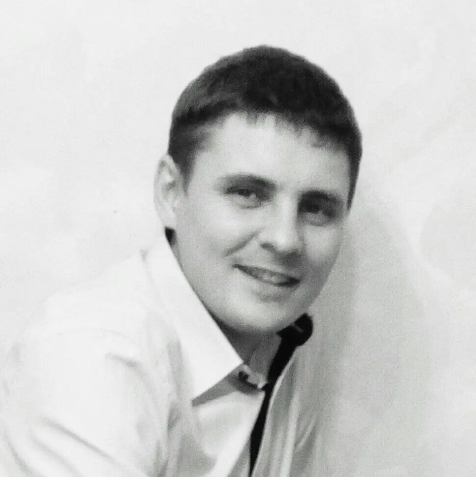 Роман Елагов