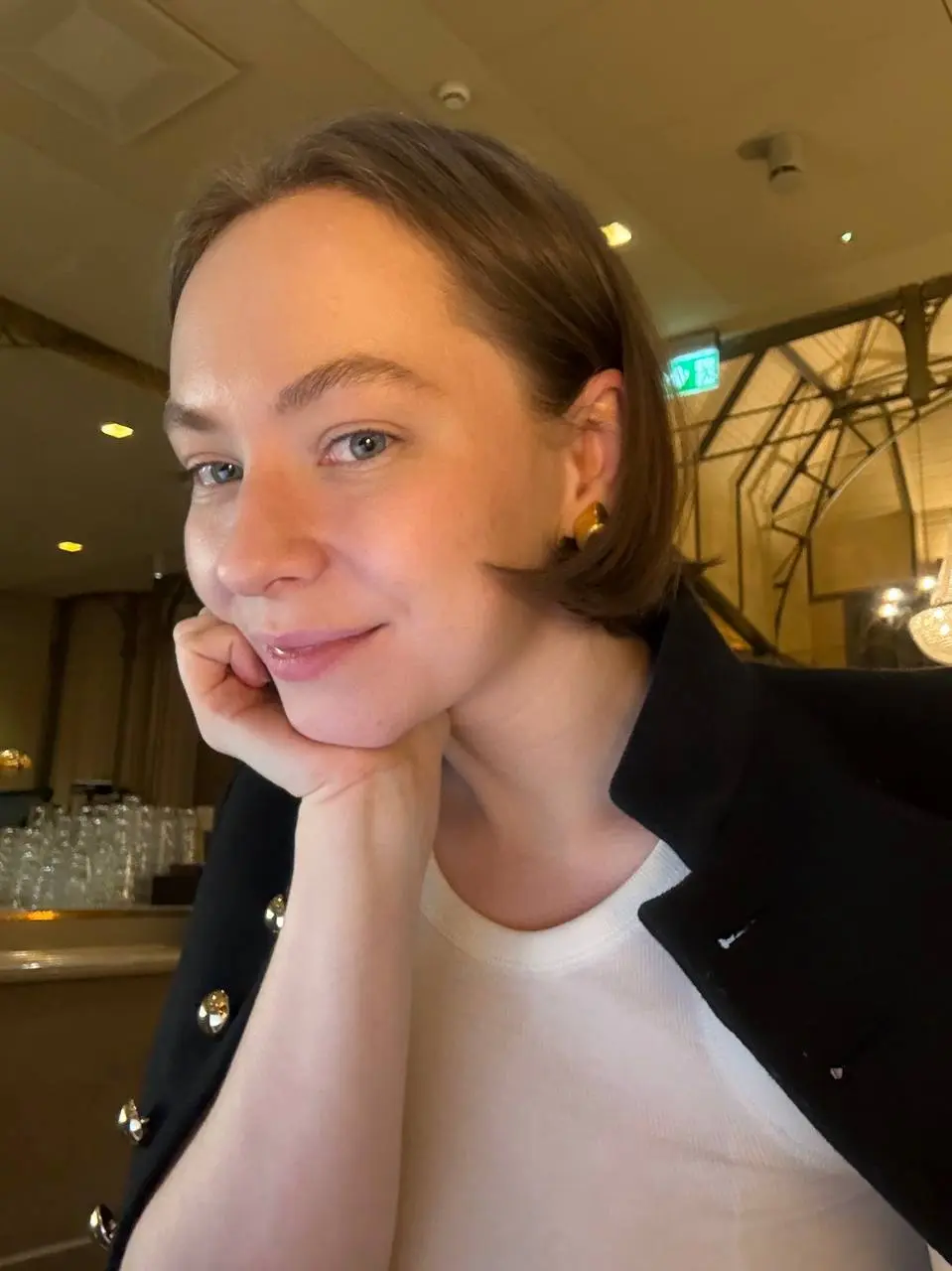 Ловлю себя, клиентов и подруг на одной и той же мысли:
«Зачем о чем-то просить, если все равно ничего не меняется?»
Кажется, что:
🤩 просить повышения зарплаты
🤩 заявлять о своем желании новых проектов... | Сетка — социальная сеть от hh.ru