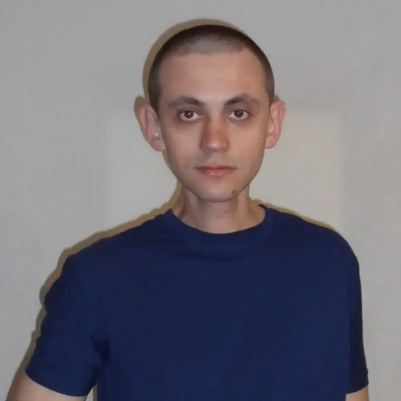 Виктор Уханов