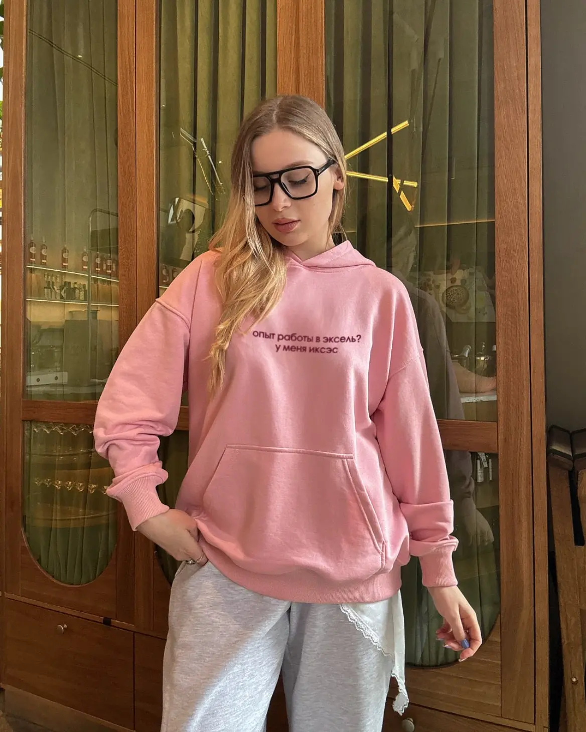 Перестаньте отвлекать меня работой, у меня по расписанию свэг ☺️
thefrase.ru | Сетка — социальная сеть от hh.ru