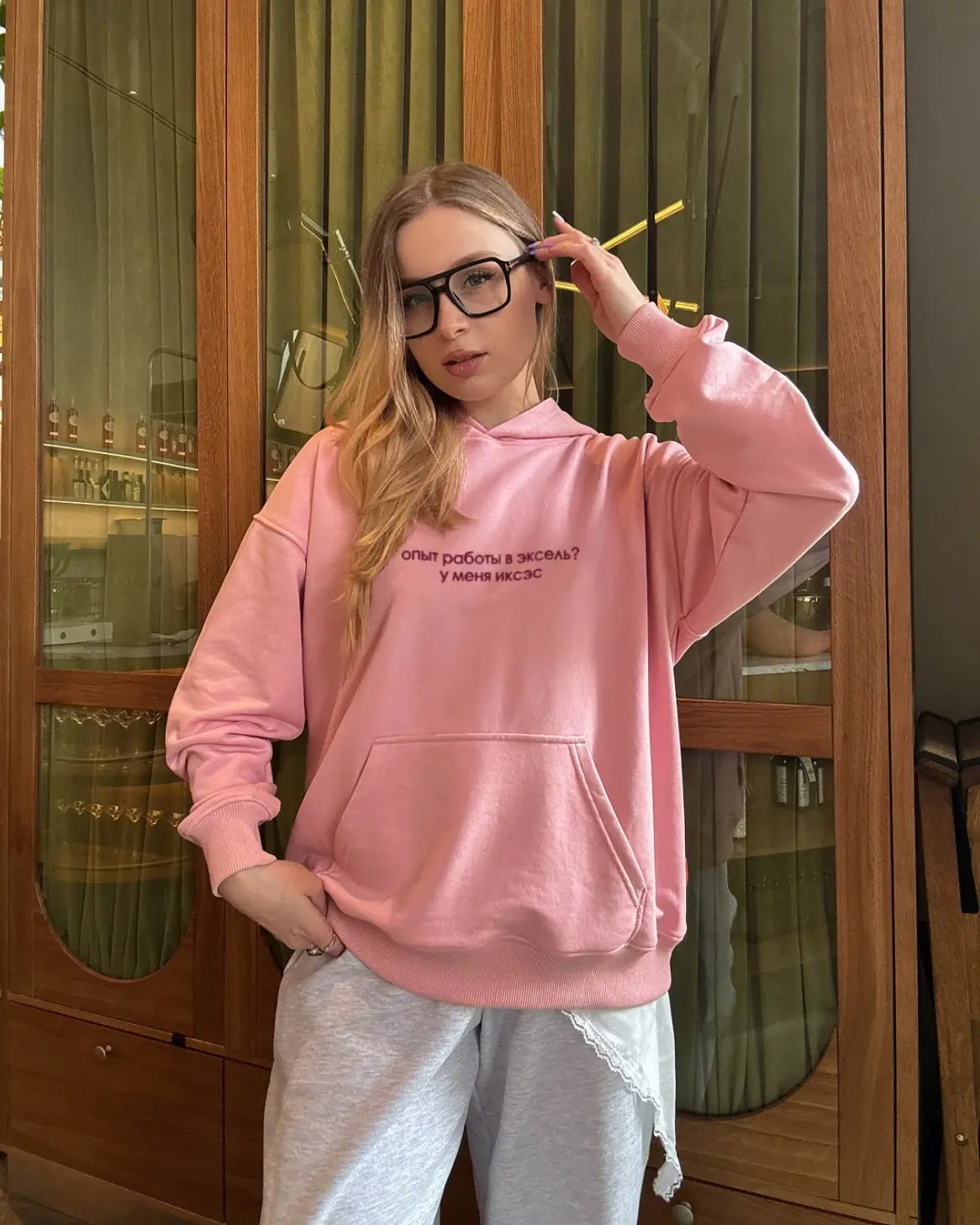 Перестаньте отвлекать меня работой, у меня по расписанию свэг ☺️
thefrase.ru | Сетка — социальная сеть от hh.ru