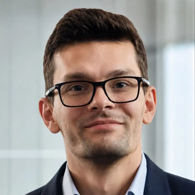 Владимир Храмов