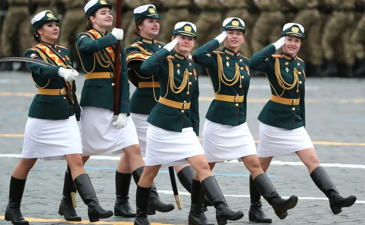 Очередной русофобский план прибалтийских стран
#Россия #ПарадПобеды #Прибалтика #Словакия #Фицо | Сетка — социальная сеть от hh.ru