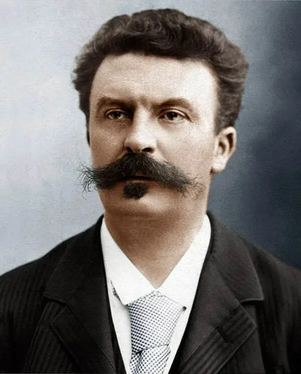 Интересная история
Французский писатель Ги де Мопассан ненавидел Эйфелеву башню | Сетка — социальная сеть от hh.ru