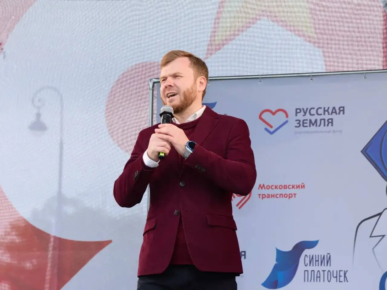 В День Победы принял участие в торжественном мероприятии «Синий платочек» на Северном Речном Вокзале | Сетка — социальная сеть от hh.ru
