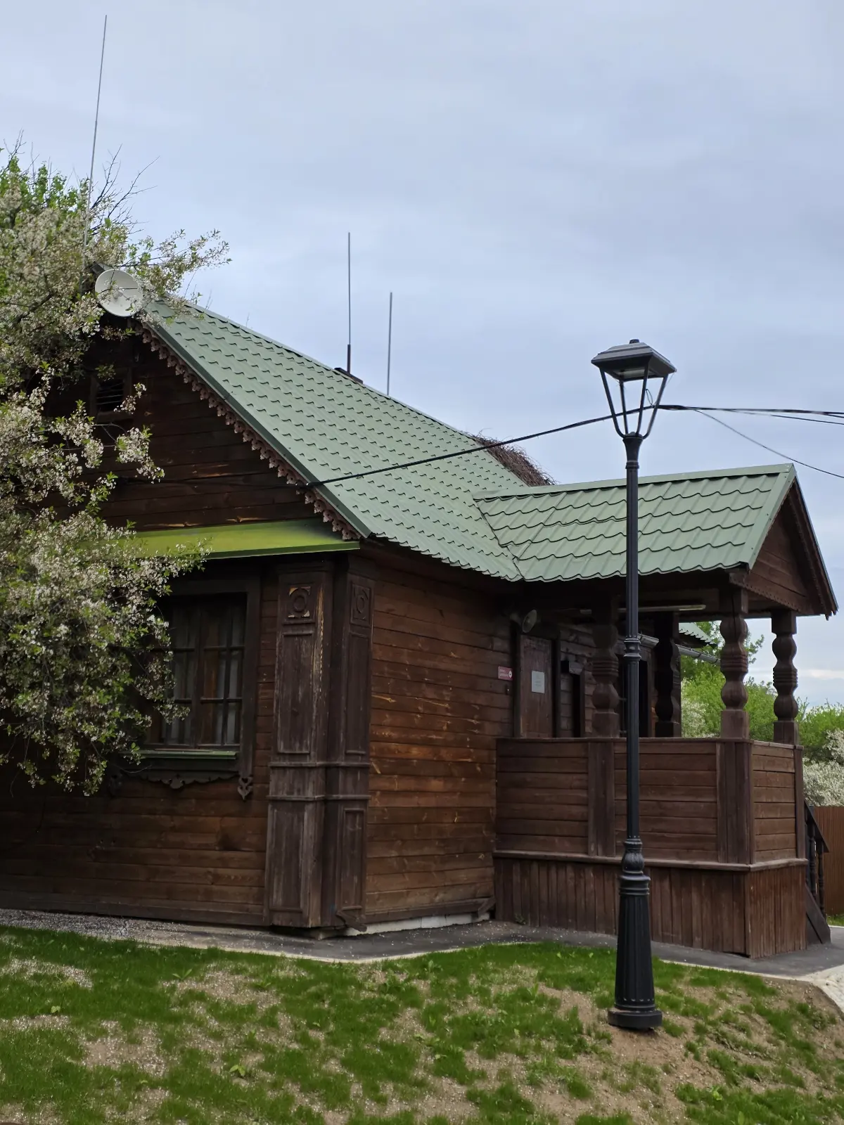 Лучший способ взять свою жизнь под контроль — задавать себе постоянно вопрос «Зачем мне это надо?». Сначала очень больно и страшно, а потом приходит порядок и ясность.
Александр Журба | Сетка — социальная сеть от hh.ru