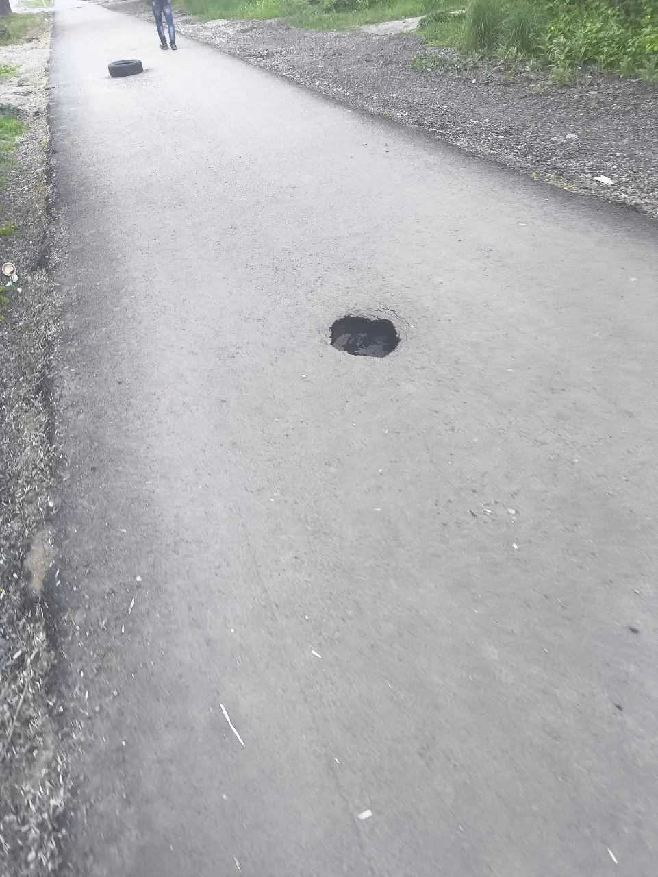 На Восточном в Макеевке продолжает дальше проваливаться новый асфальт | Сетка — социальная сеть от hh.ru