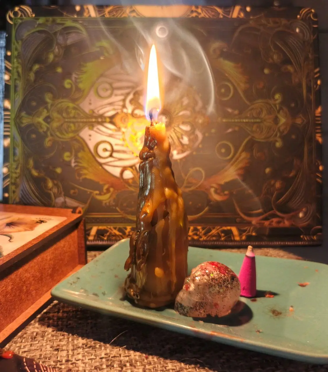 Вечерний релакс 🧘‍♀️
😀 Когда все уже спят и никто не потревожит...
🌙 Включи любимые звуки (дождь, океан или ASMR — что укачивает душу) | Сетка — социальная сеть от hh.ru
