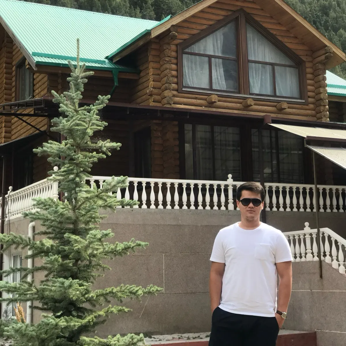 Фирдавс Джураев